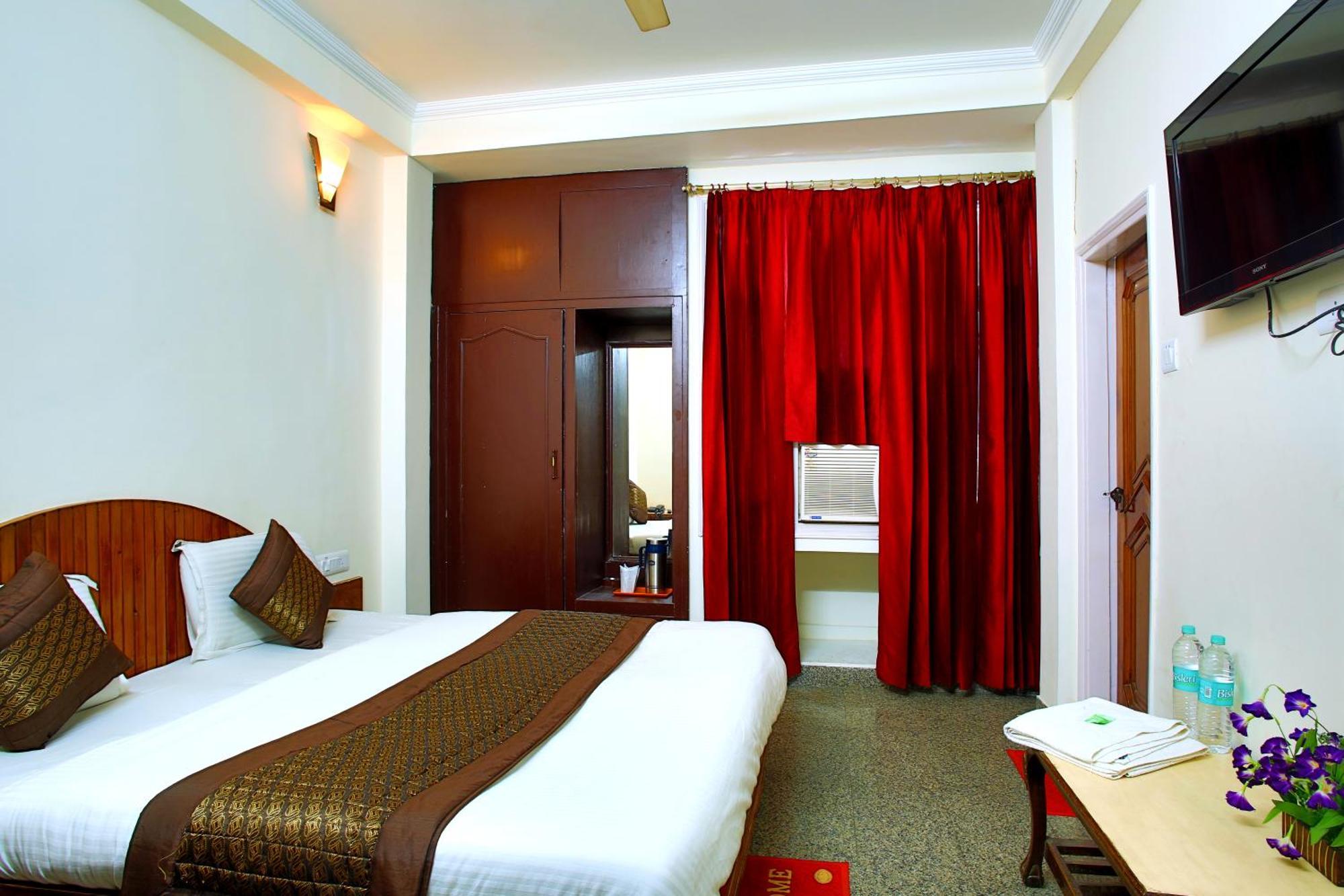 Hotel Raghunath Jammu Exterior foto